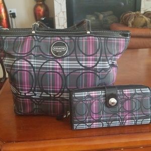 Coach purse and wallet